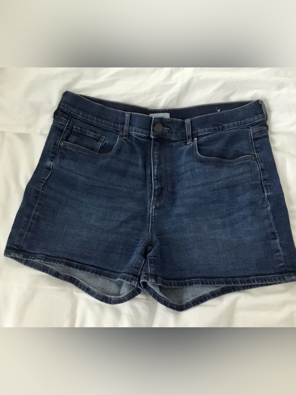 LOFT Outlet Classic Dark Blue Denim Women’s Shorts